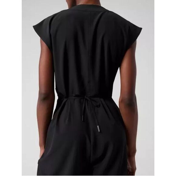 Athleta Black Sleeveless Romper Hike Walk Resort Casual Street Wear Preppy - Picture 4 of 16